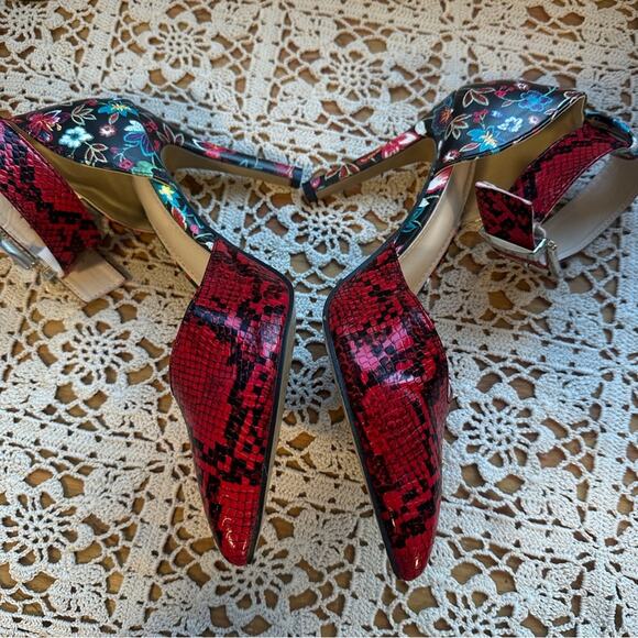 Chic Red Patterned Women's Heels - Picture 5 of 9